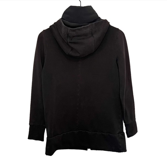 Athleta Victory Long PrimaLoft Hooded Full Zip Jacket in Black S - Picture 3 of 11